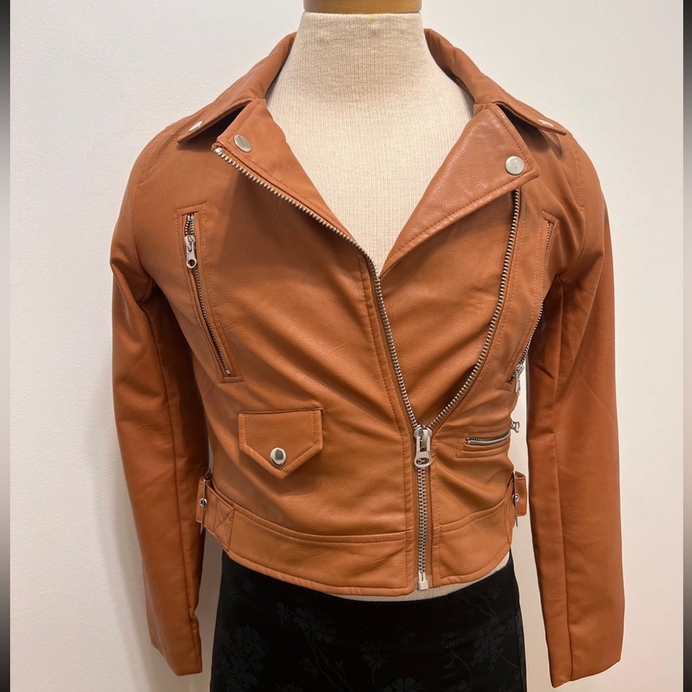 Woman brown leather jacket size S perfect conditions